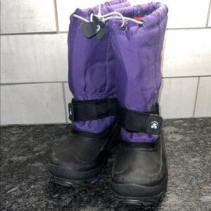 Size 3 Purple and Black Kamik Winter Boots. Waterproof. Very good condition